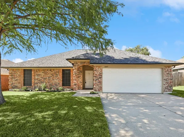 6009 Hillglen Dr, Watauga, TX 76148