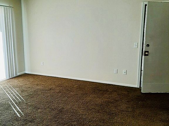 2nd image of 6303 S Santa Fe Ave #1-2