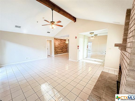 5th image of 907 Taos Dr