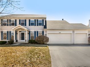 2609 Dunrobin Cir, Aurora, IL 60503