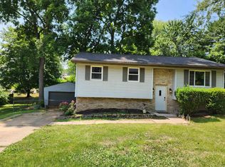 6679 Concord Dr, Newburgh, IN 47630