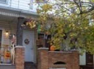 18 S Locust St, Mount Carmel, PA