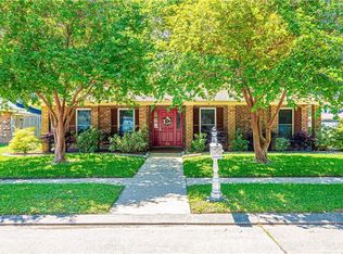 33 Normandy Dr, Kenner, LA 70065