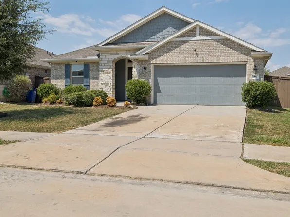2111 Levant Ln, Baytown, TX 77523