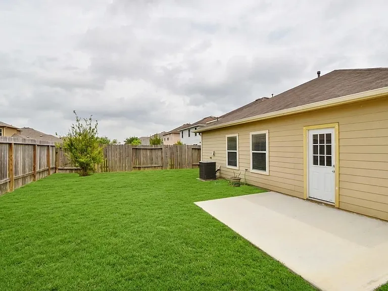 3615 Bridgebluff Ln — Photo 20