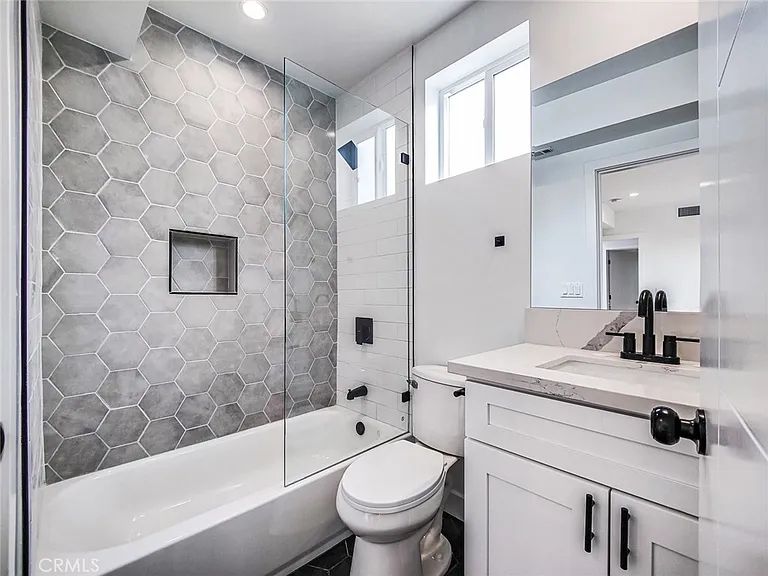 3811 Exposition Blvd #2 — Photo 31
