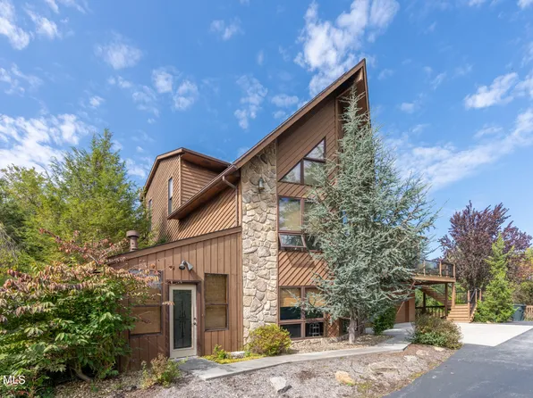 218 Cedar Heights Dr, Duncansville, PA 16635