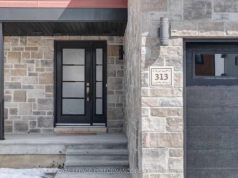 313 Twilight Ave — Photo 2