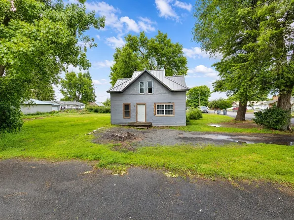 1102 12th St, Davenport, WA 99122