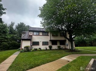 502 Samuel Ct, Dayton, NJ 08810