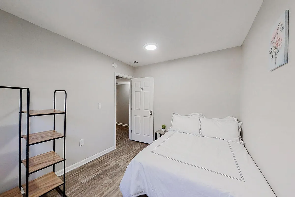 Building Photo - 2535 Castile Dr