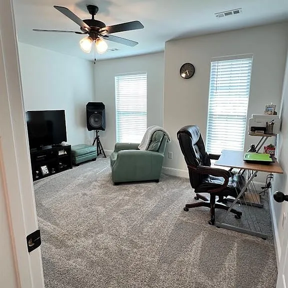 396 Hall Ave — Photo 4