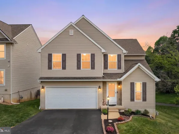 14 Barberry Ct, Manchester, PA 17345