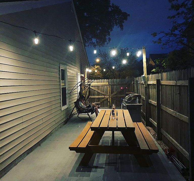 1st image of 1095 Thompkins Ln