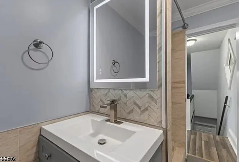 31 Glen Ave #TOP — Photo 11