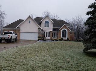 4417 Autumn Ln, Lewiston, NY 14092