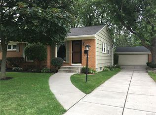 96 Millbrook Dr, Williamsville, NY 14221