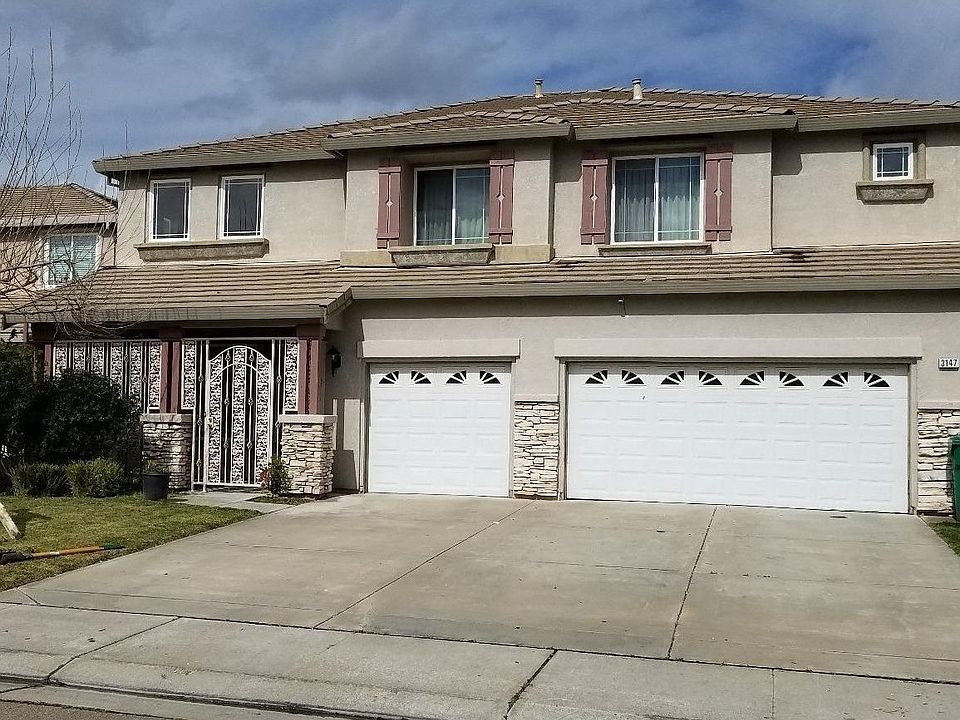1st image of 3147 N Tenaya Ln