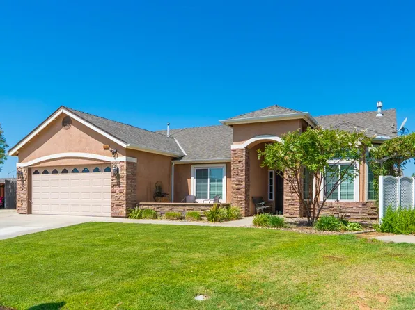 2263 Acacia Ct, Sanger, CA 93657