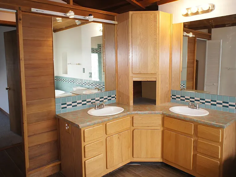 605 W Rollinsville St — Photo 12