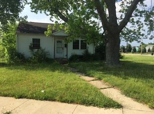 1227 Howard St, South Bend, IN 46617