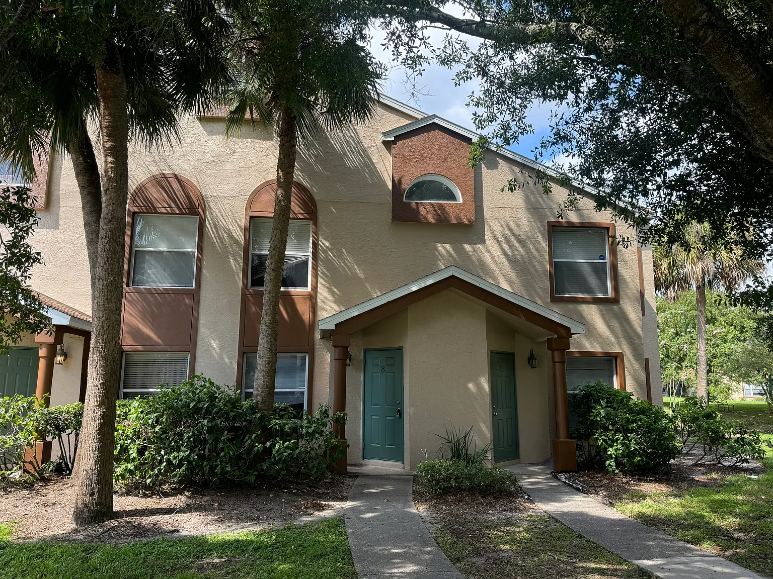 2 bed, 1126 sqft, $1,700 — Photo 2