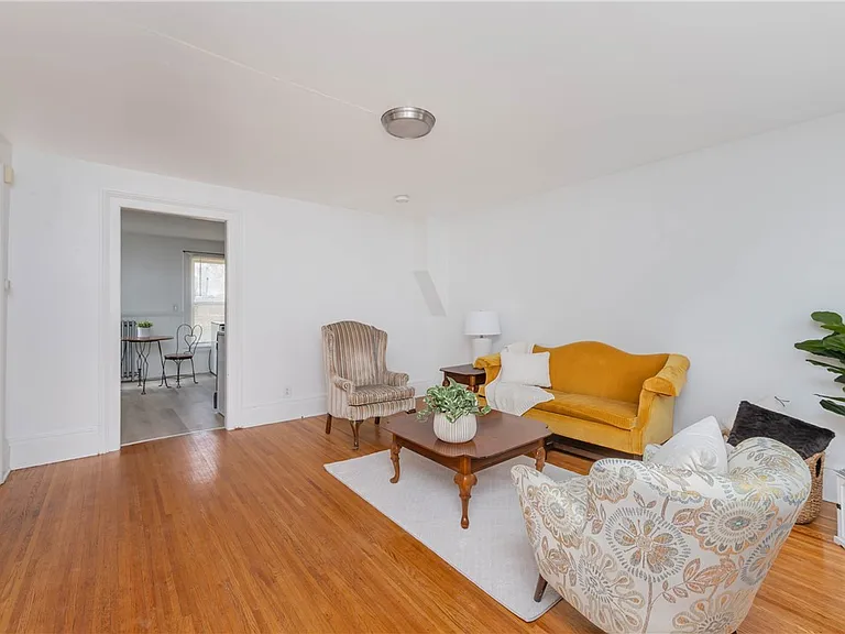 54 Sanford St #A — Photo 4