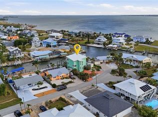 2300 Sycamore ST, ST. JAMES CITY, FL 33956