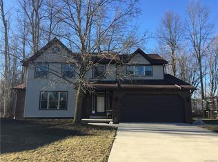 72 Shade Tree Ct, Buffalo, NY 14221