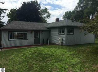 331 Main St, Sterling, MI 48659