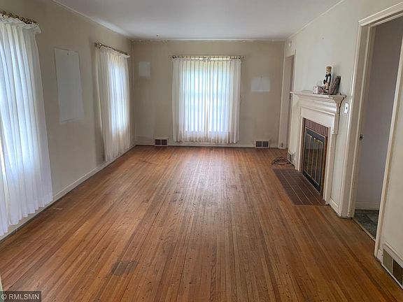 5th image of 1003 Orange Ave E