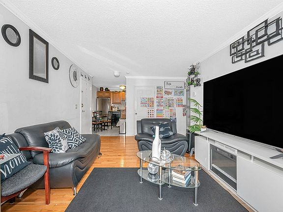 4th image of 30 Abbey Rd APT 202
