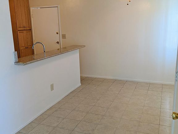 Dining Room with ceiling fan