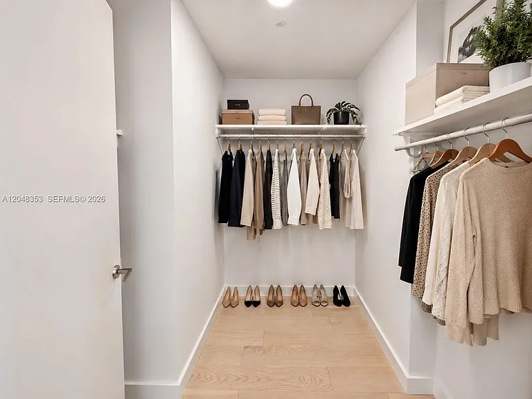 9201 E Bay Harbor Dr #401 — Photo 8
