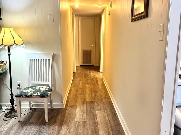 921 N Yaupon Ter #A — Photo 4