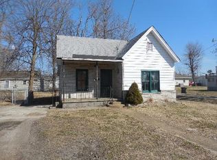 409 W 12th St, Metropolis, IL 62960