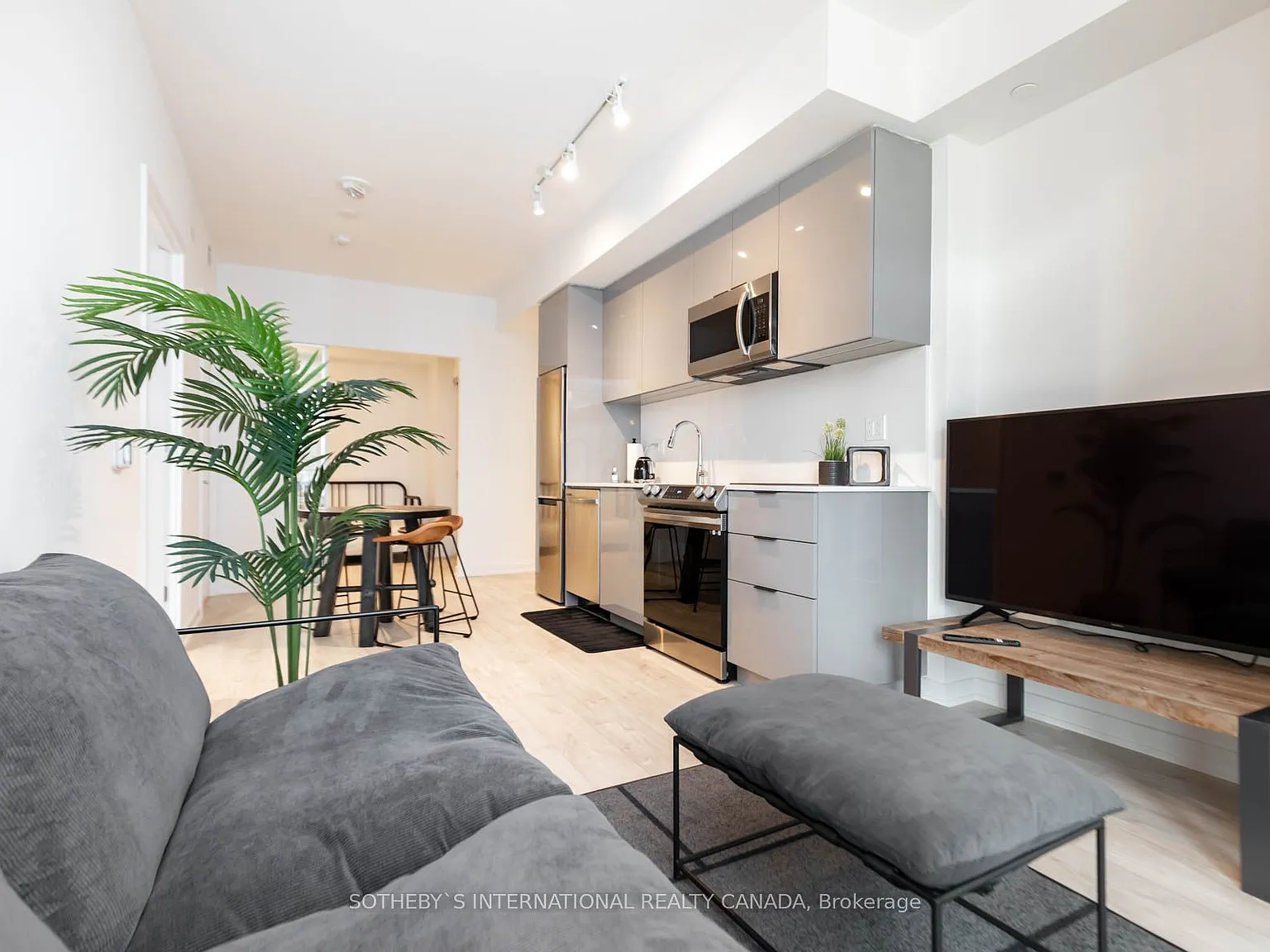 2 bed, $3,150 — Photo 4