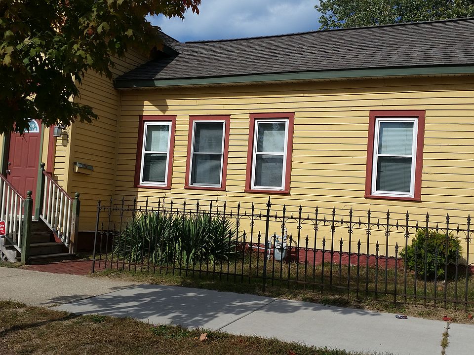 2nd image of 502 E 9th St