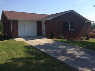 782 West Ln, Lenoir City, TN 37771
