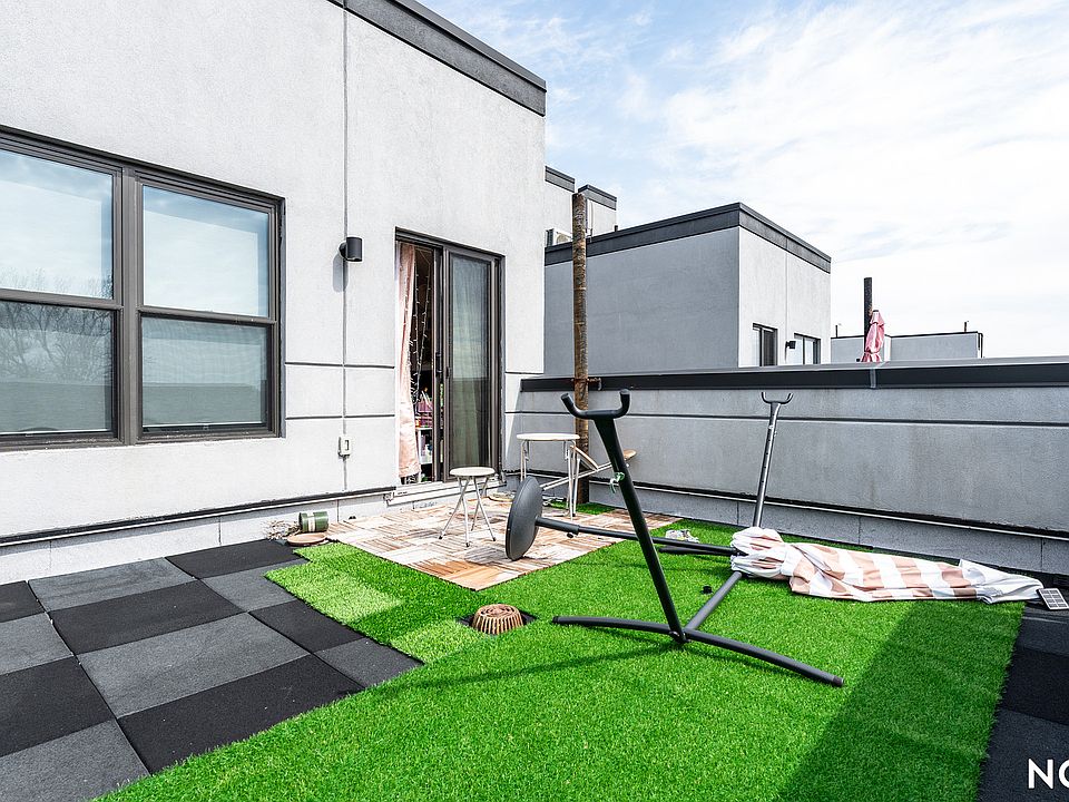 1st image of 221 Martense St #5