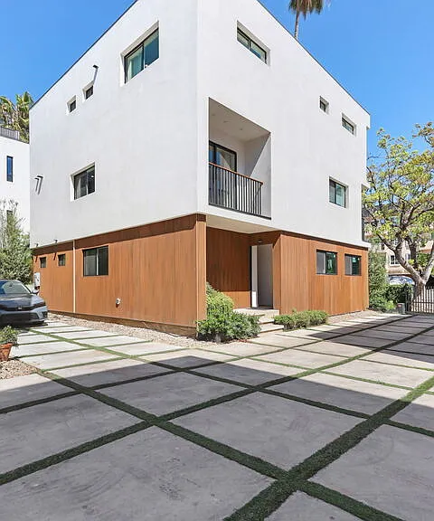 921 N Mariposa Ave — Photo 9