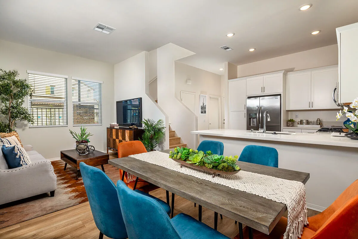 Calista Luxury Townhomes — Photo 1