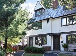 14 Bolton Gdns, Bronxville, NY 10708