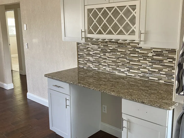 724 Sesame Ct — Photo 4