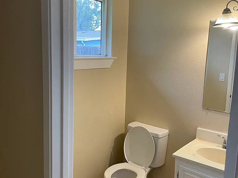 1333 Woodside Dr — Photo 35