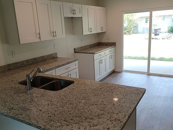 4th image of 8615 Susie St