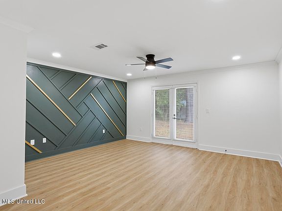 3rd image of 5515 Old Canton Rd