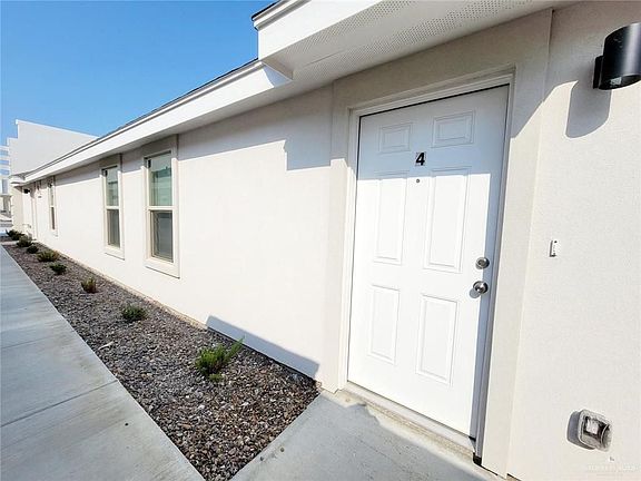 3rd image of 3808 Las Vistas Ln #4