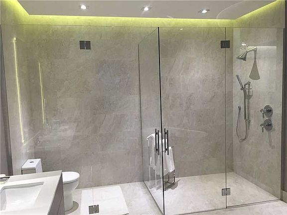 5th image of 1770 N Bayshore Dr #3610