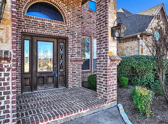 5th image of 2904 Canyon Creek Dr
